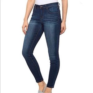 DENIM Stretchy 1822 Jeans Size 8 Adrianna Skinny